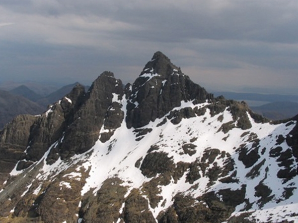 Pinnacle Ridge, Black Cuillins - Avid climbers will enjoy the challenge of Pinnacle Ridge