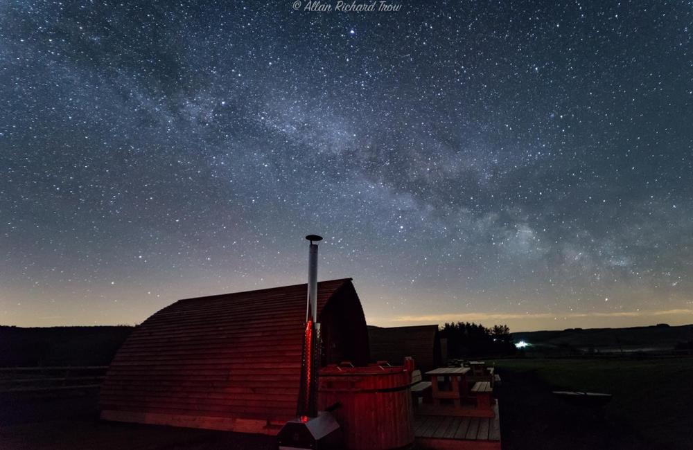 Wigwam Holidays Hafren - Powys, Wales Hot Tub Glamping