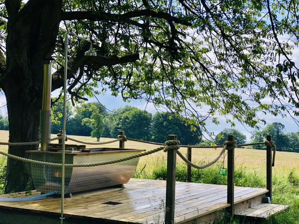 Wigwam Holidays Montrave Estate - Fife, Scotland Hot Tub Glamping